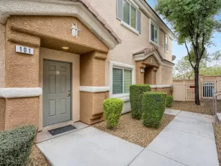 Photo #2: 2452536 Listing