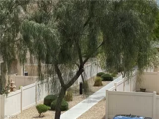 Photo #1: 2452563 Listing 