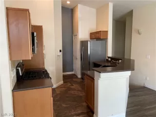 Photo #4: 2452563 Listing 