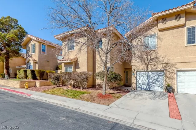 MLS: 2452570 Condo For Sale