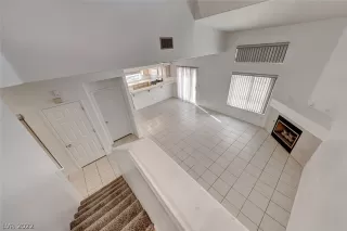 Photo #2: 2452570 Listing 