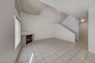 Photo #4: 2452570 Listing 