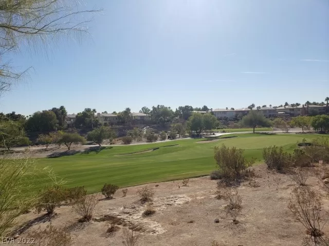 MLS: 2452583 Condo For Sale