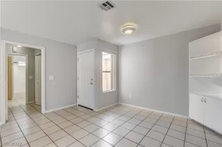 Photo #3: 2452620 Listing 