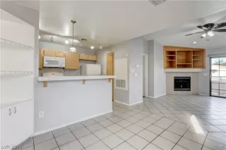 Photo #5: 2452620 Listing 