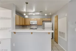 Photo #6: 2452620 Listing 