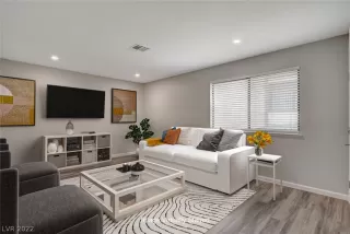 Photo #1: 2452635 Listing