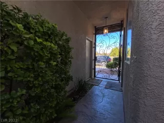 Photo #1: 2452681 Listing 