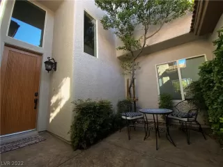 Photo #2: 2452681 Listing 