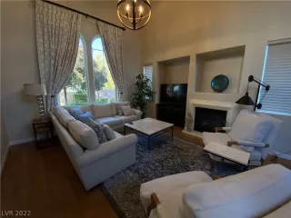 Photo #3: 2452681 Listing 