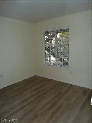 Photo #6: 2452685 Listing 