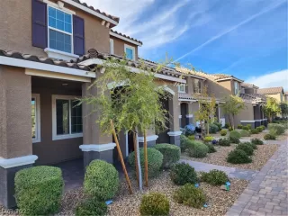 Photo #3: 2452708 Listing 