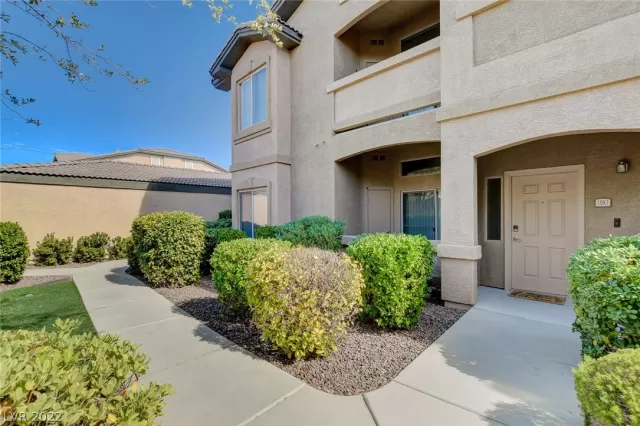 MLS: 2452716 Condo For Sale