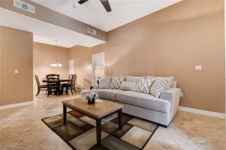 Photo #2: 2452716 Listing