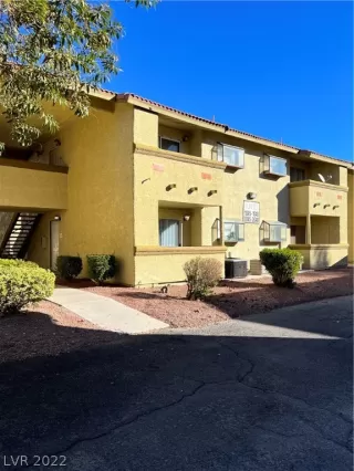 Photo #2: 2452771 Listing