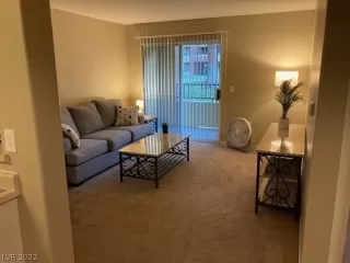 Photo #6: 2452774 Listing 