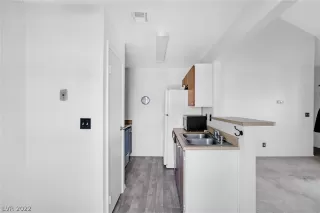 Photo #3: 2452784 Listing 