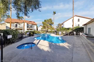 Photo #4: 2452784 Listing 