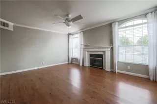 Photo #3: 2452839 Listing