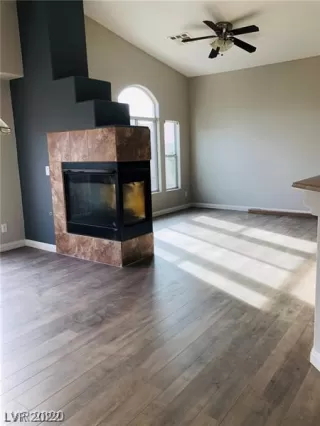 Photo #2: 2452840 Listing 