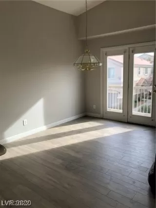 Photo #6: 2452840 Listing 