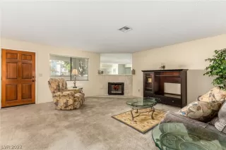 Photo #2: 2452856 Listing