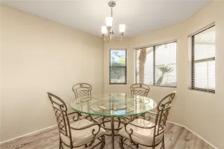 Photo #3: 2452856 Listing