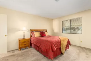 Photo #5: 2452856 Listing