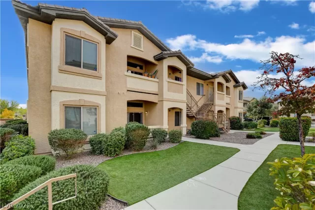 MLS: 2452870 Condo For Sale