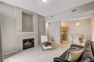 Photo #3: 2452870 Listing