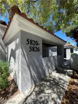 Photo #4: 2452883 Listing