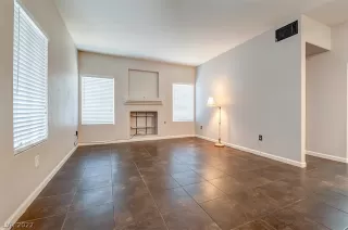 Photo #6: 2452883 Listing