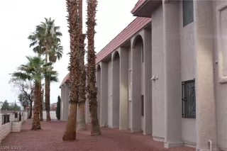 Photo #1: 2452911 Listing