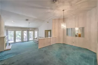 Photo #3: 2452927 Listing