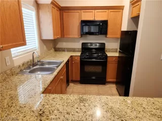 Photo #3: 2453019 Listing 