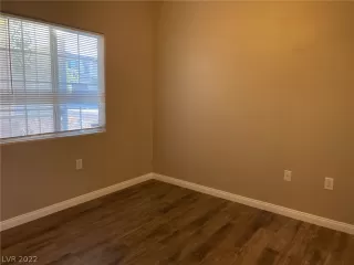 Photo #3: 2453049 Listing 