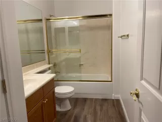 Photo #6: 2453049 Listing 