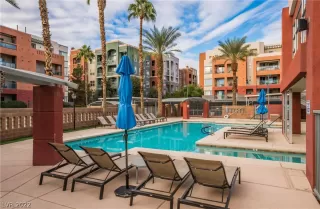 Photo #2: 2453090 Listing 