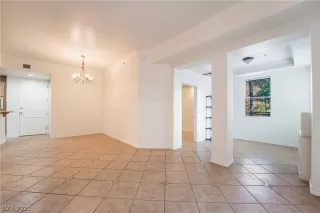 Photo #5: 2453090 Listing 