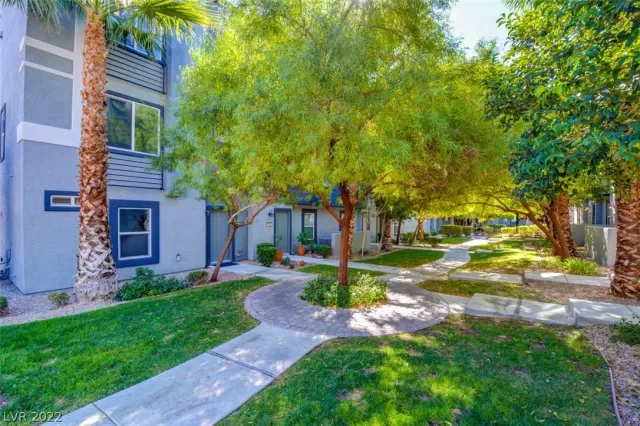 MLS: 2453094 Condo For Sale