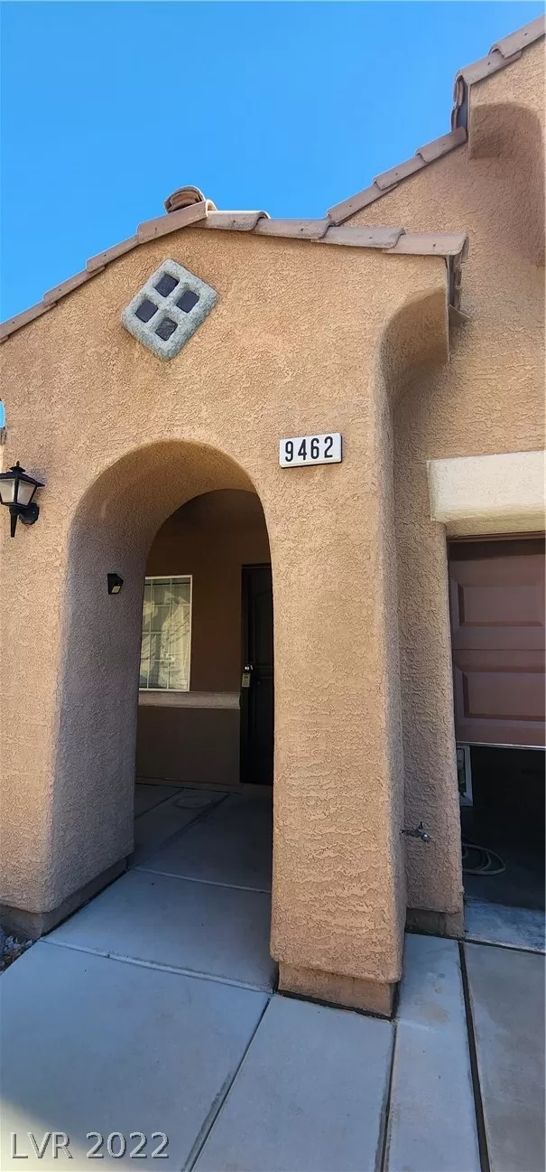 MLS: 2453113 Condo For Sale