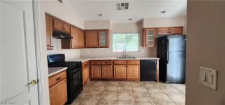 Photo #2: 2453113 Listing 