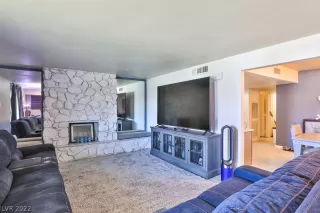 Photo #6: 2453126 Listing