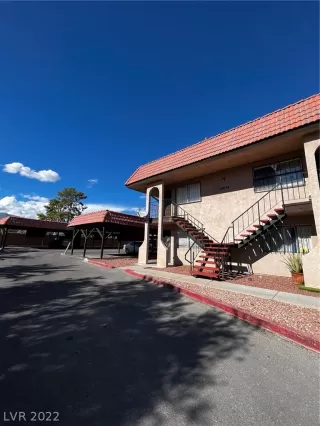 Photo #2: 2453184 Listing 