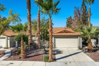 Photo #3: 2453188 Listing