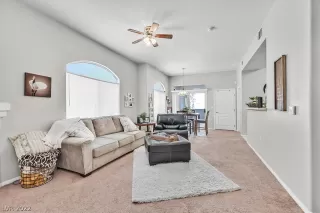 Photo #3: 2453200 Listing 