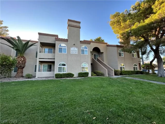 MLS: 2453222 Condo For Sale