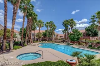 Photo #2: 2453224 Listing 