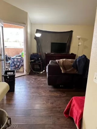 Photo #2: 2453281 Listing 