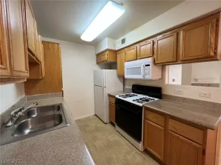 Photo #2: 2453308 Listing 